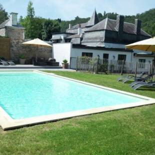 Фотографии гостевого дома 
            Stylish Mansion in Ardennes with shared Pool