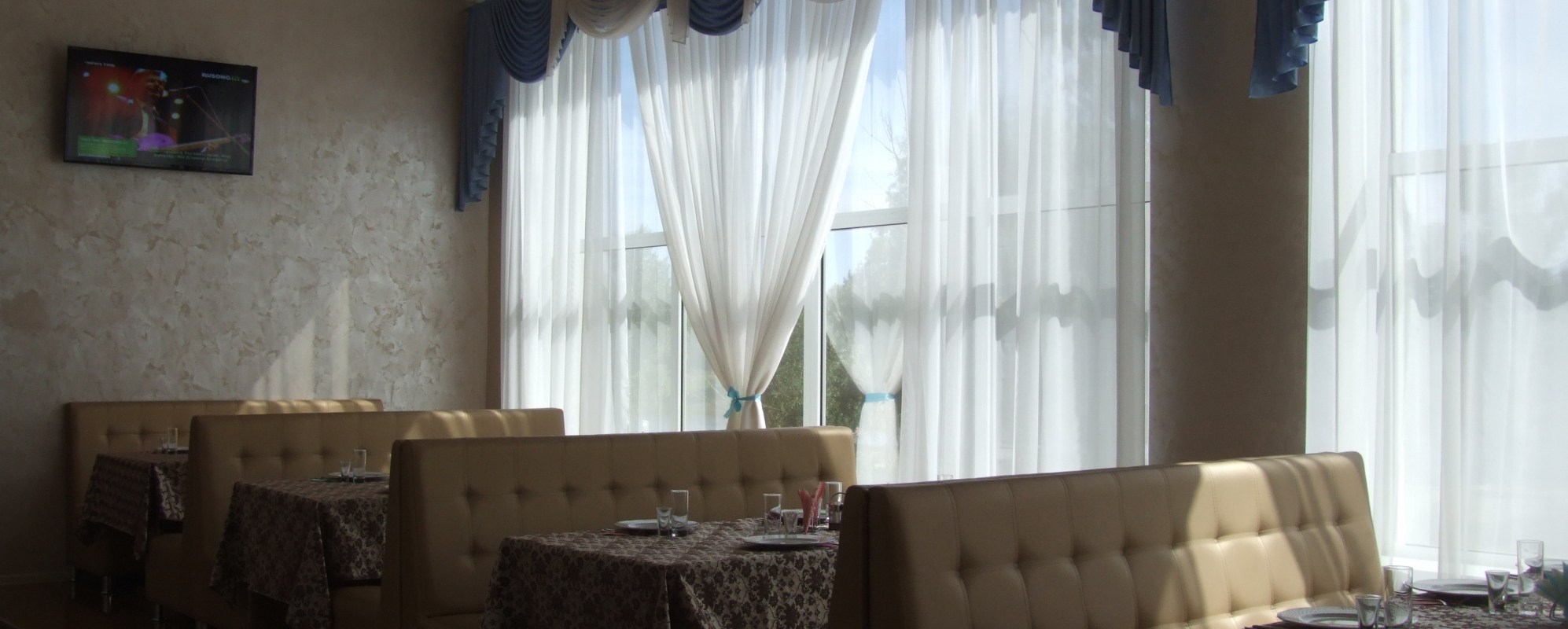 Фотографии банкетного зала Золотой зал