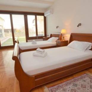 Фотографии гостевого дома 
            Mladenovic apartments