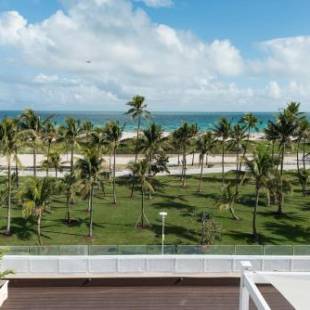 Фотографии гостиницы 
            Penguin Hotel