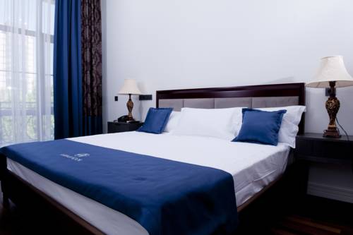 Фотография гостиницы Ambassador Hotel