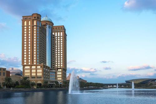 Фотография гостиницы Sheraton Mall of the Emirates Hotel, Dubai