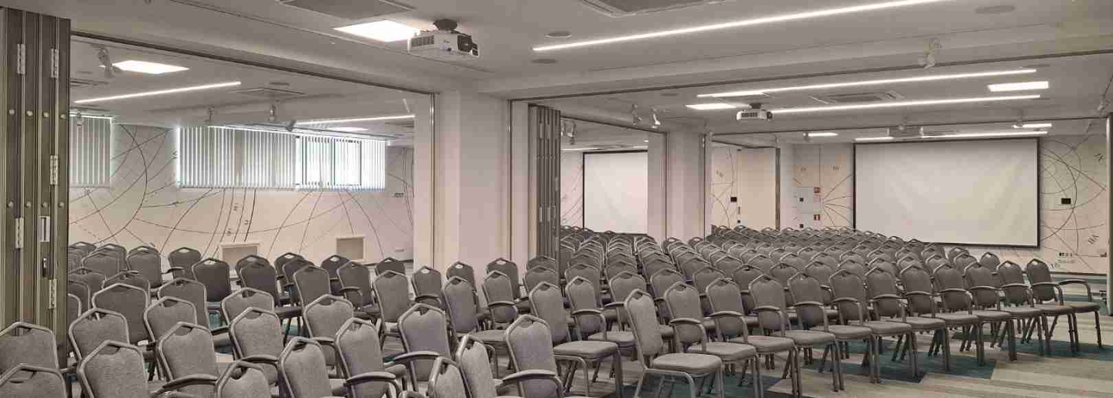 Фотография конференц-зала Галеон