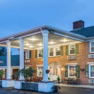 Фотографии гостиницы
Colonial Inn Seekonk