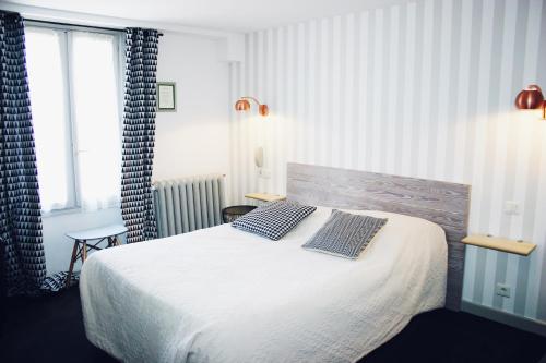 Фотография гостиницы The Originals Boutique, Hôtel La Colonne de Bronze, Saint-Valéry-sur-Somme (Inter-Hotel)