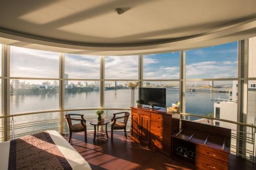 Фотография гостиницы Sun River Hotel