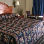 Фотография мотеля Travelodge by Wyndham Orangeburg