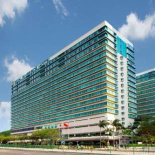 Фотографии гостиницы 
            Regal Riverside Hotel