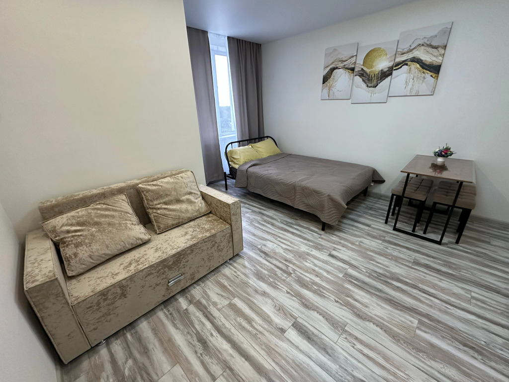 Фотография квартиры Апартаменты у озера в спальном районе города