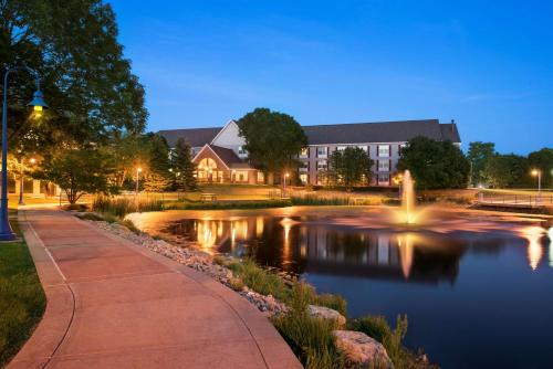 Фотография гостиницы Country Inn & Suites by Radisson, Madison, WI