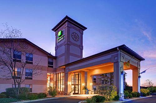 Фотография гостиницы Holiday Inn Express Silver City, an IHG Hotel