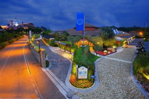 Фотография гостиницы Vip's Motel