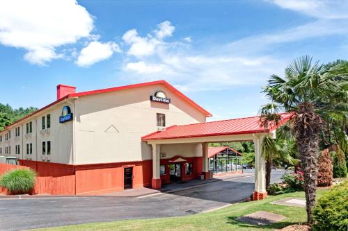 Фотография гостиницы Days Inn by Wyndham Atlanta Marietta Ballpark