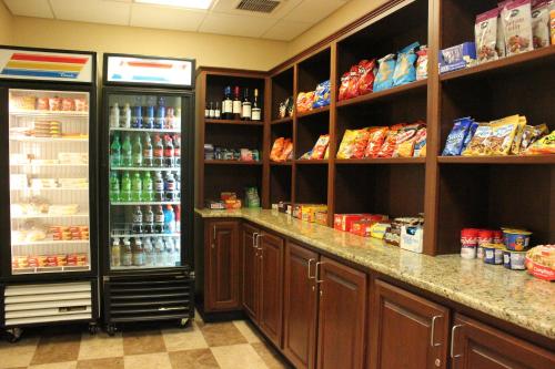 Фотография гостиницы Wingate by Wyndham - Charlotte Airport South I-77 at Tyvola