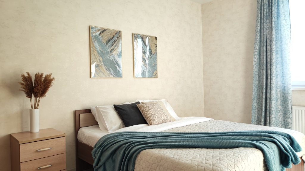 Фотография квартиры Апартаменты Panda Home с видом на мост влюблённых