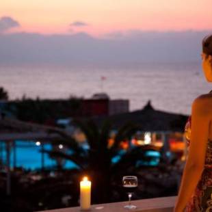 Фотографии апарт отеля
Mylos Hotel Apartments