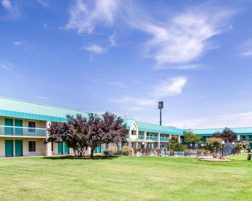Фотография гостиницы Quality Inn Deming