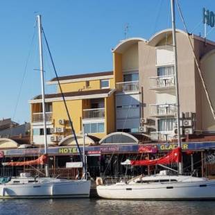 Фотографии гостиницы
Hôtel Port Beach