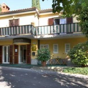 Фотографии апарт отеля
Forgotten Garden Apartments and Rooms