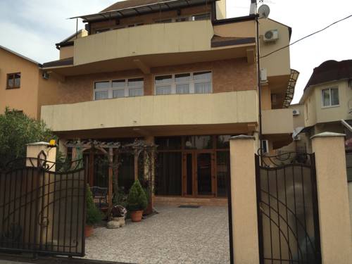 Фотографии мини отеля
Лаура