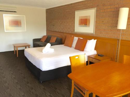 Фотография мотеля James Street Motor Inn