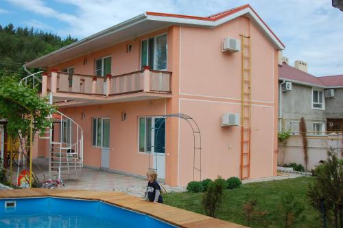 Фотография гостевого дома Абрикос