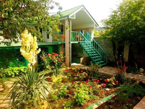 Фотография гостевого дома Уютный дворик