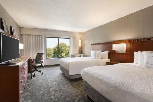 Фотография гостиницы Courtyard by Marriott Bloomington Normal