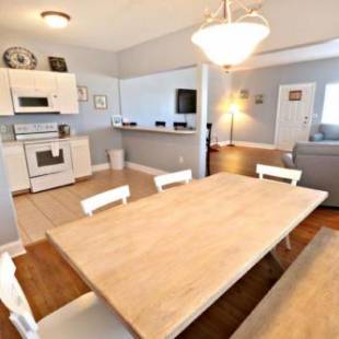 Фотографии мини отеля
Inn at Camachee Harbor Deluxe Suite 25