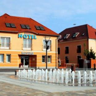 Фотографии гостиницы
Hotel Viktória