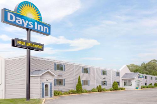 Фотография мотеля Days Inn by Wyndham Cedar Falls- University Plaza