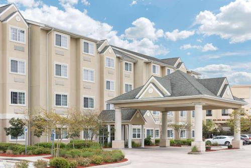 Фотография гостиницы Microtel Inn and Suites Baton Rouge Airport