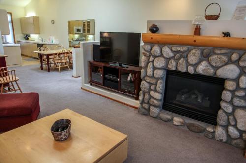 Фотография гостевого дома Snowcreek V #933 Townhouse