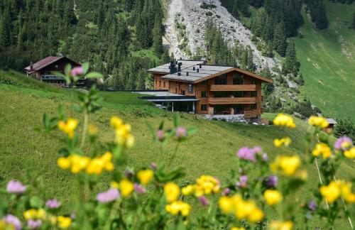 Фотография гостевого дома LUX ALP CHALET am Arlberg
