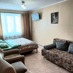 Фотография квартиры Квартира трёхкомнатная просторная (вместимость до 11 чел.) с изолированными комнатами в центре города