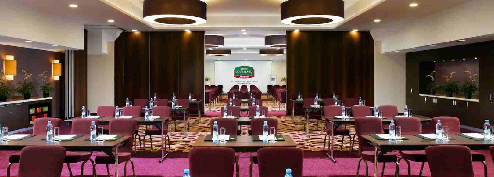 Фотография конференц-зала Толстой