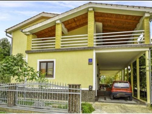 Фотография гостевого дома Modern Holiday Home in Jasenice with Veranda