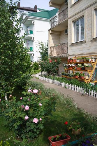 Фотографии гостевого дома
Лето