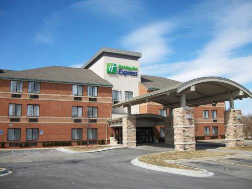 Фотография гостиницы Holiday Inn Express Romulus / Detroit Airport, an IHG Hotel