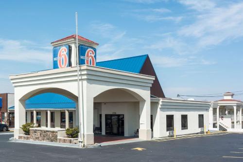 Фотография гостиницы Motel 6-Calhoun, GA