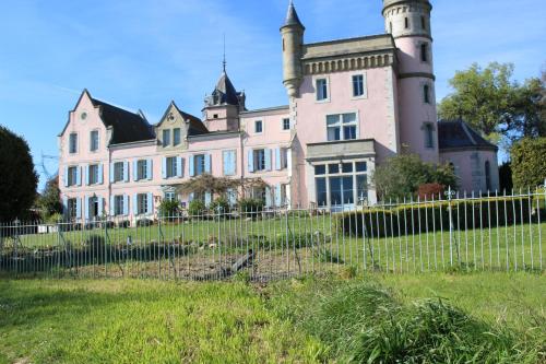 Фотографии мини отеля 
            Château de Villeneuve - Montolieu