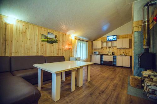 Фотографии базы отдыха
Экостровская