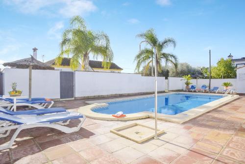 Фотография гостевого дома Chalet Villanueva - Sólo Familias