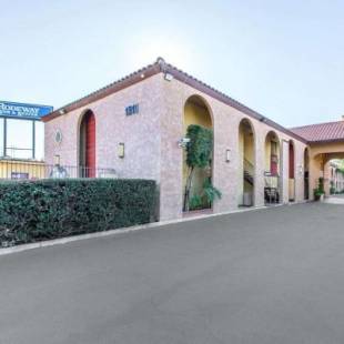 Фотографии гостиницы
Rodeway Inn & Suites Colton-Riverside