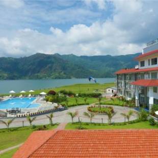 Фотографии гостиницы 
            Waterfront Resort by KGH Group