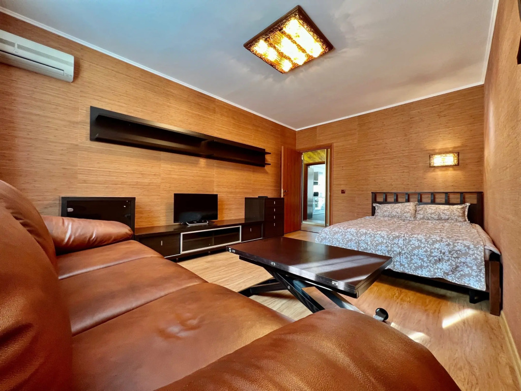 Фотография квартиры Апартаменты   Доступно на Уральской 95