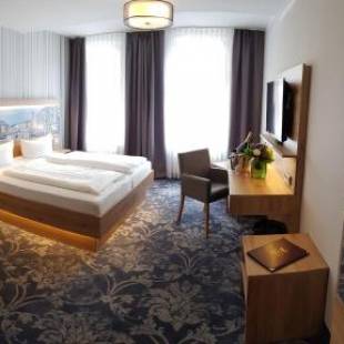Фотографии гостиницы
Hotel Schwarzer Adler Stendal