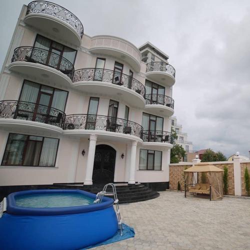 Фотография гостиницы White House