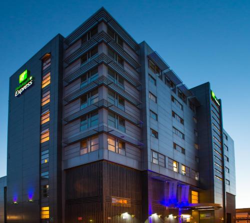 Фотография гостиницы Holiday Inn Express Swindon City Centre, an IHG Hotel