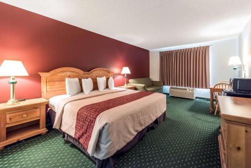 Фотография мини отеля Red Roof Inn & Suites Knoxville East